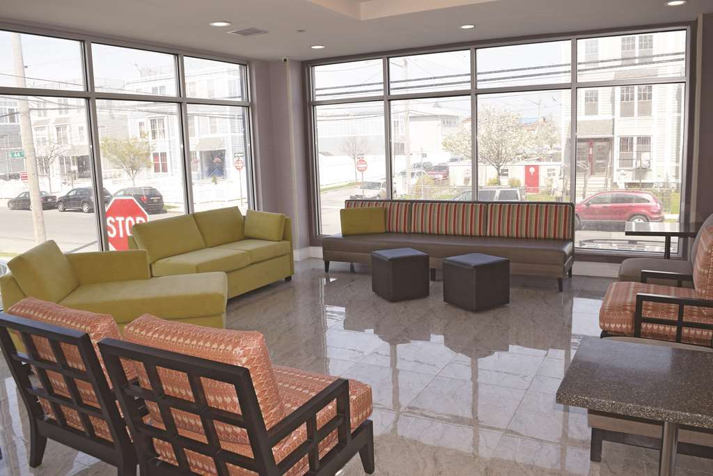 La Quinta Inn & Suites Far Rockaway - Beach Hotel New York Dalaman gambar