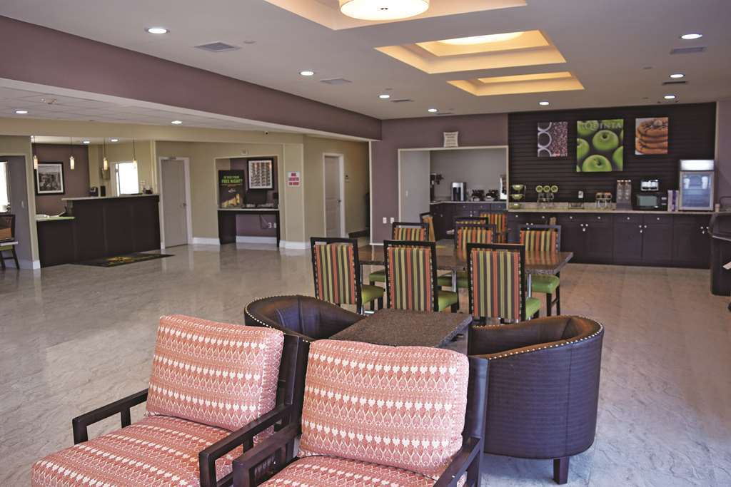 La Quinta Inn & Suites Far Rockaway - Beach Hotel New York Dalaman gambar