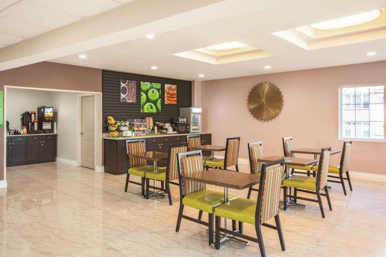 La Quinta Inn & Suites Far Rockaway - Beach Hotel New York Luaran gambar